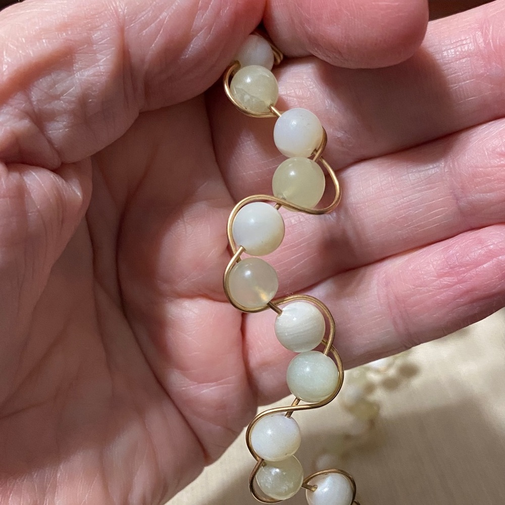 Vintage new jade & cream gemstone Beaded gold filled Necklace and Earring Set - Picture 4 of 16